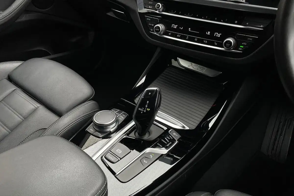 2021-bmw-x3-big-44