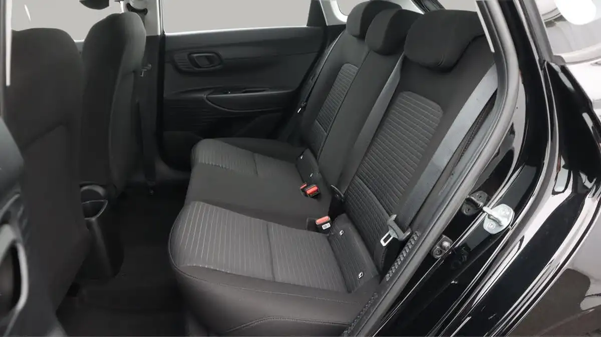 2022-hyundai-i20-10-t-gdi-se-connect-eclutch-imt-big-16