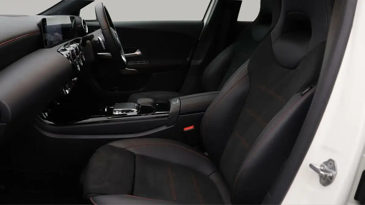 2020-mercedes-benz-a-class-20-a250-amg-line-executive-hatchback-5d-big-14