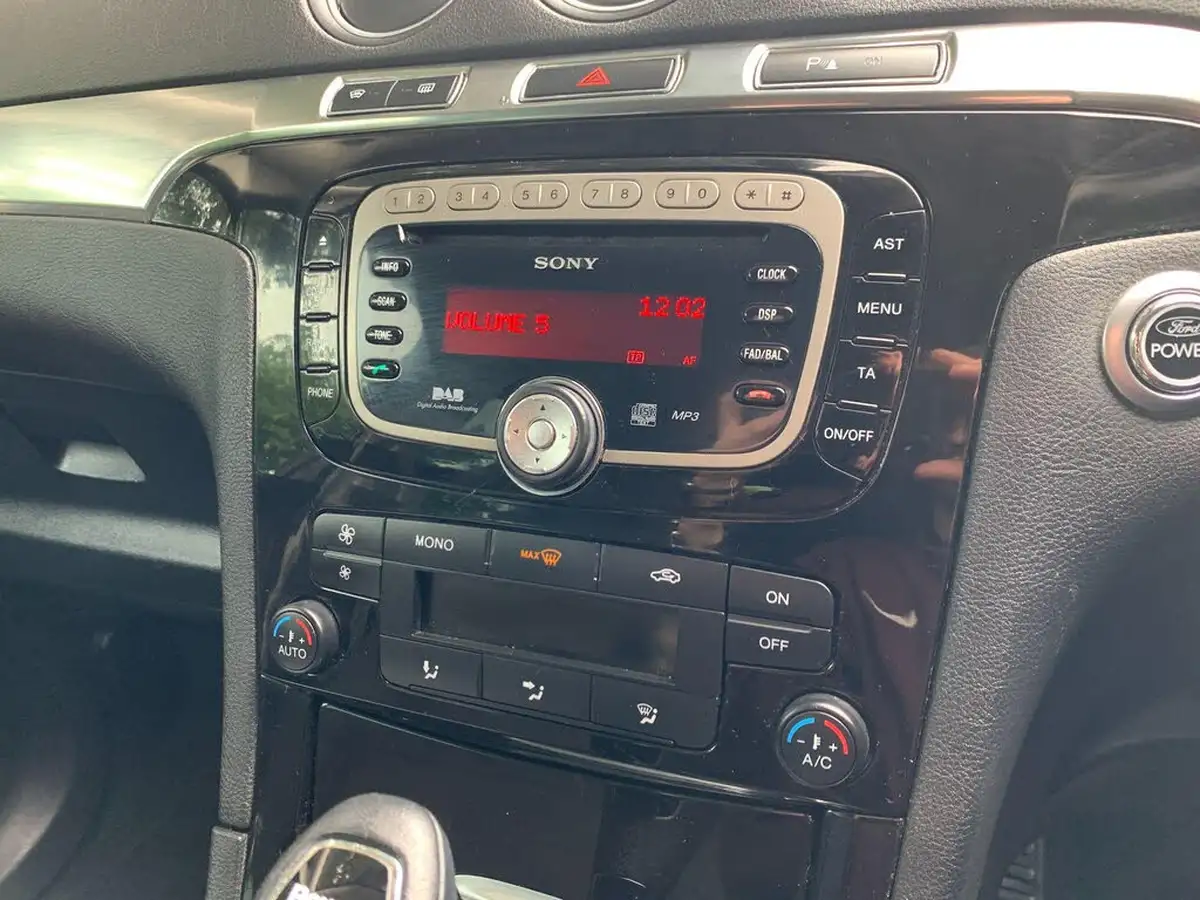 2011-ford-s-max-20tdci-titanium-140ps-powershift-big-34