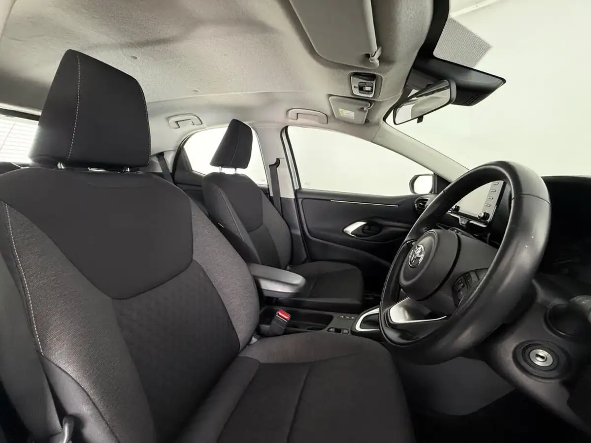 2022-toyota-yaris-15-vvt-i-icon-big-13