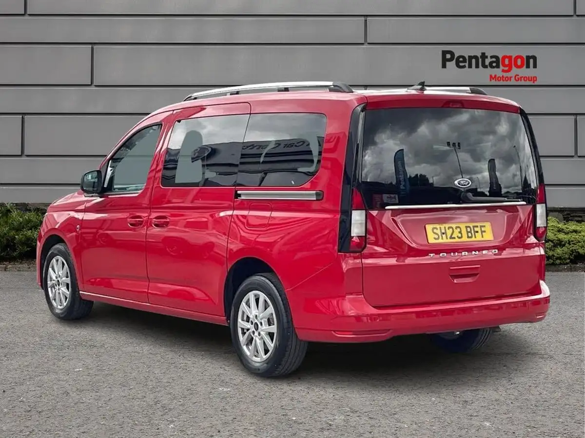 2023-ford-tourneo-connect-20-titanium-big-1