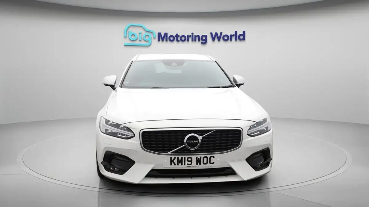 2019-volvo-v90-20td-d4-r-design-big-2