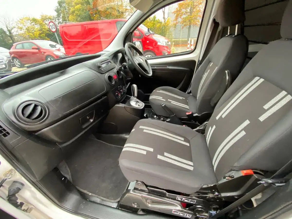 2015-fiat-fiorino-13jtd-cargo-sx-comfort-matic-big-30