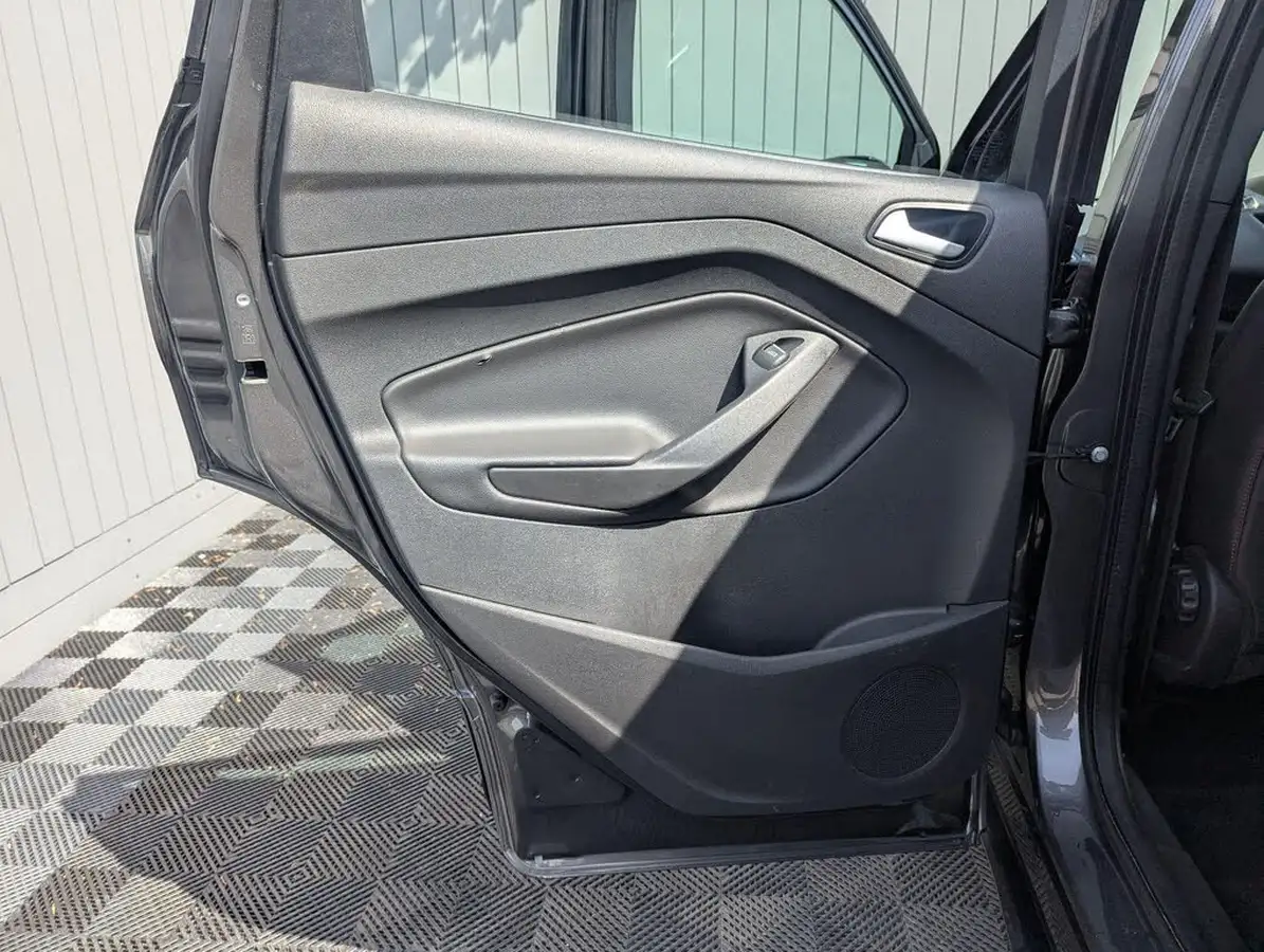 2018-ford-kuga-15t-st-line-182ps-awd-auto-big-36