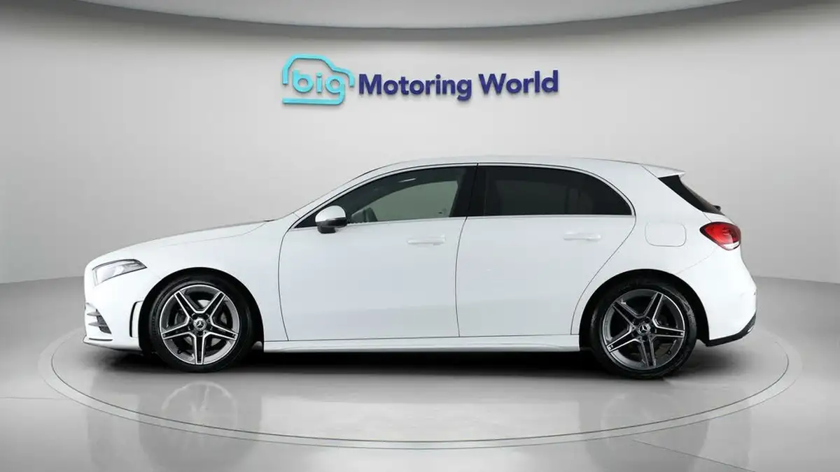 2021-mercedes-benz-a-class-13-a180-amg-line-hatchback-5d-big-3