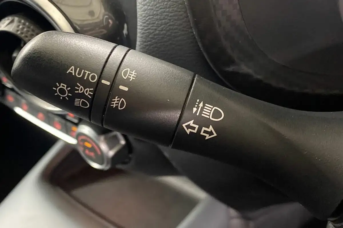 2020-nissan-juke-10-dig-t-tekna-117ps-big-33