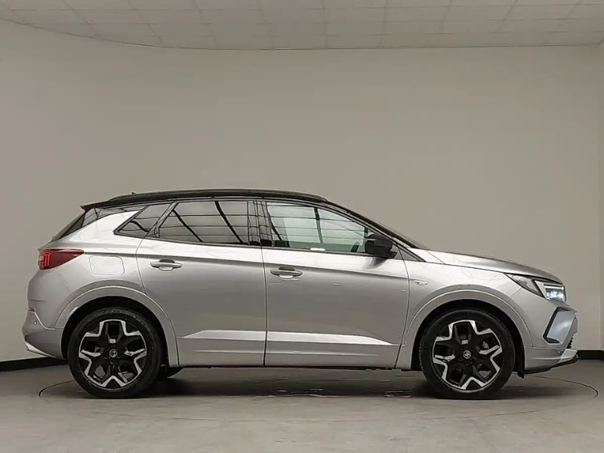 2024-vauxhall-grandland-12-ultimate-130ps-big-3
