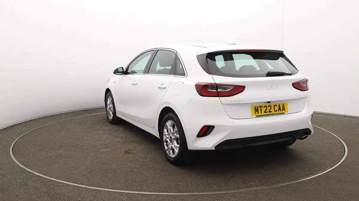 2021-kia-ceed-10-t-gdi-2-hatchback-big-58