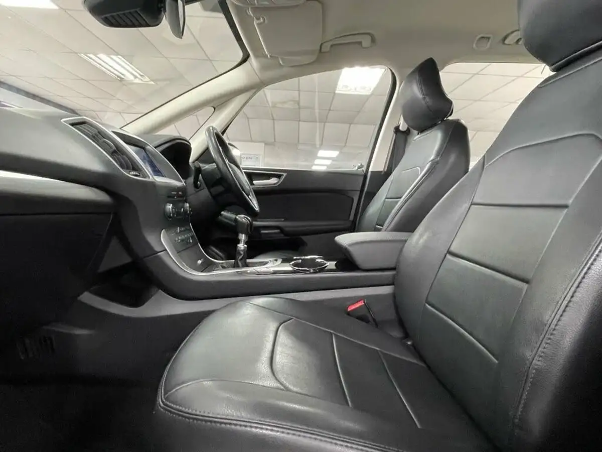 2021-ford-galaxy-20-zetec-big-30