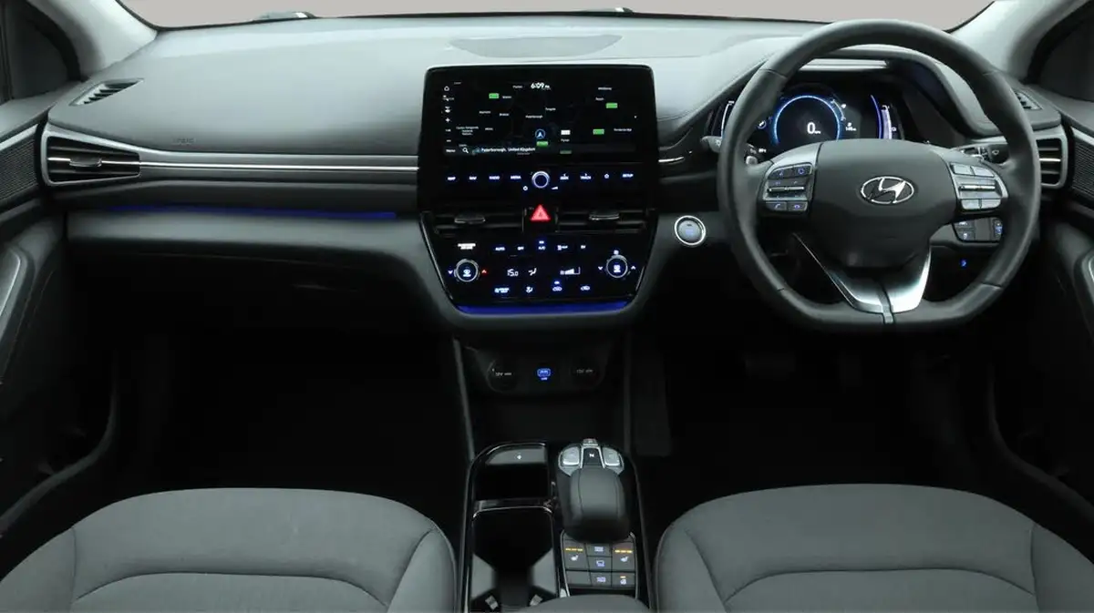 2022-hyundai-ioniq-e-premium-electric-big-13