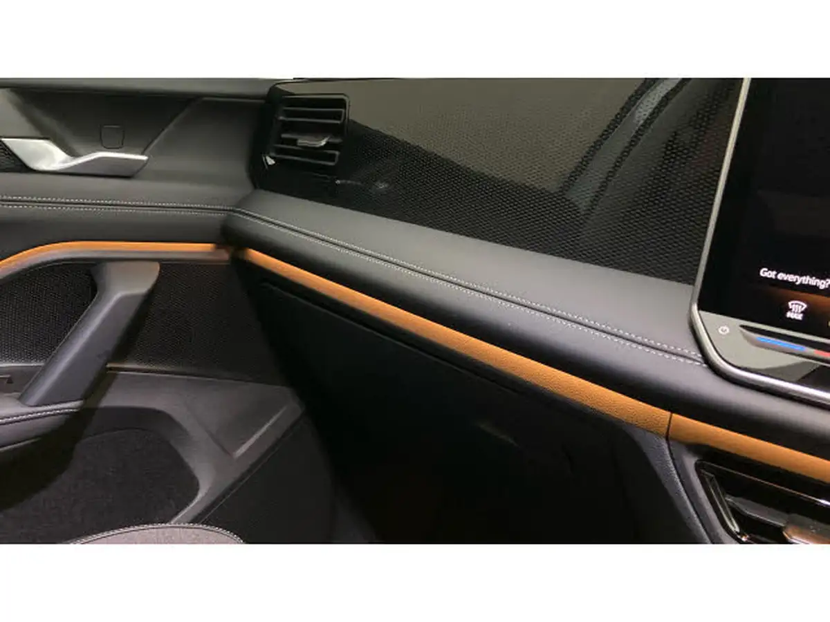 2025-volkswagen-tiguan-15-etsi-match-150ps-big-34