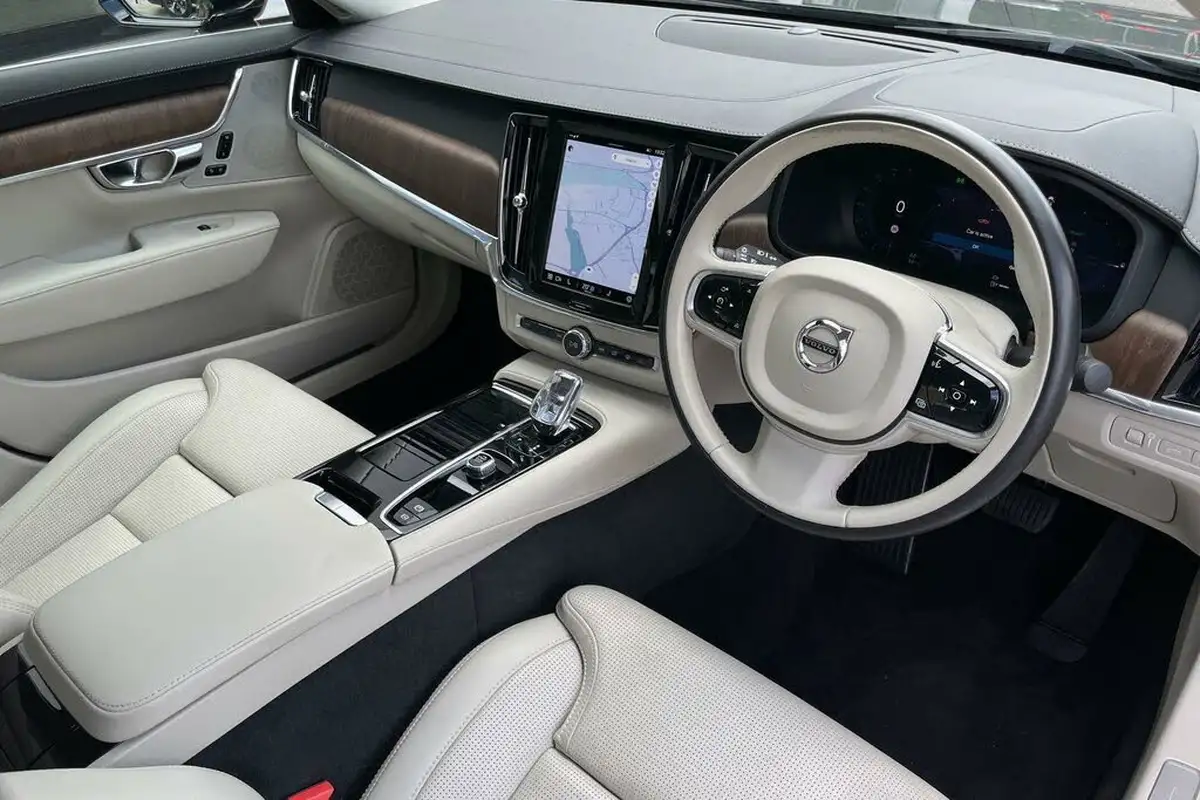 2022-volvo-s90-20-t8-inscription-455bhp-big-4