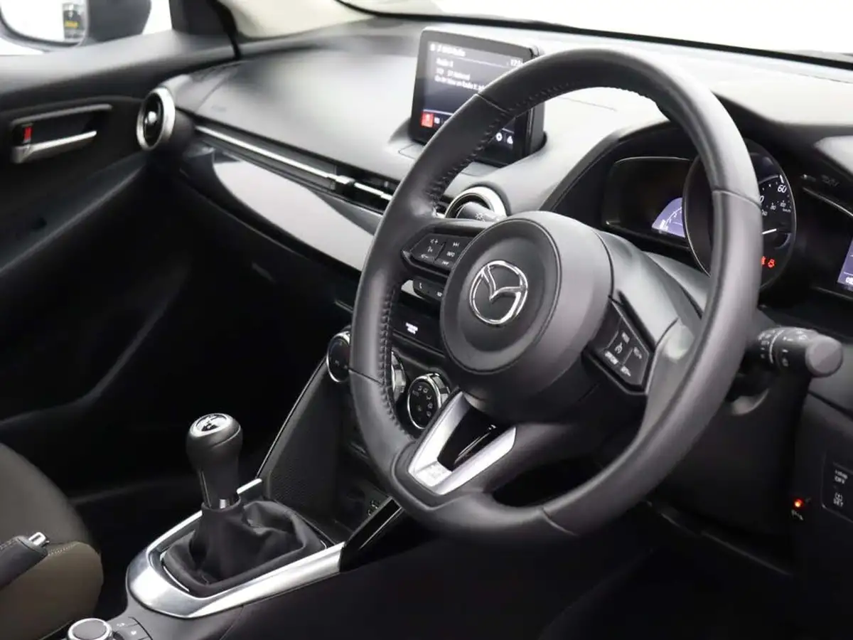 2020-mazda-mazda2-15-skyactiv-g-se-l-nav-big-16