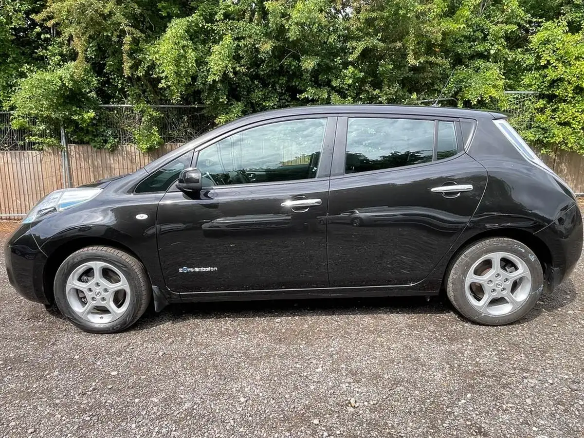 2017-nissan-leaf-e-acenta-80kw-30kwh-big-9