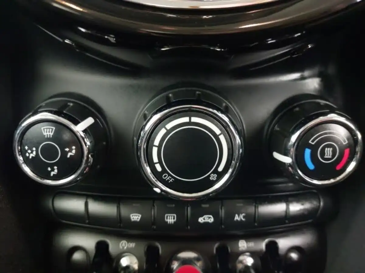 2022-mini-cooper-15-cooper-classic-hatchback-3d-big-15
