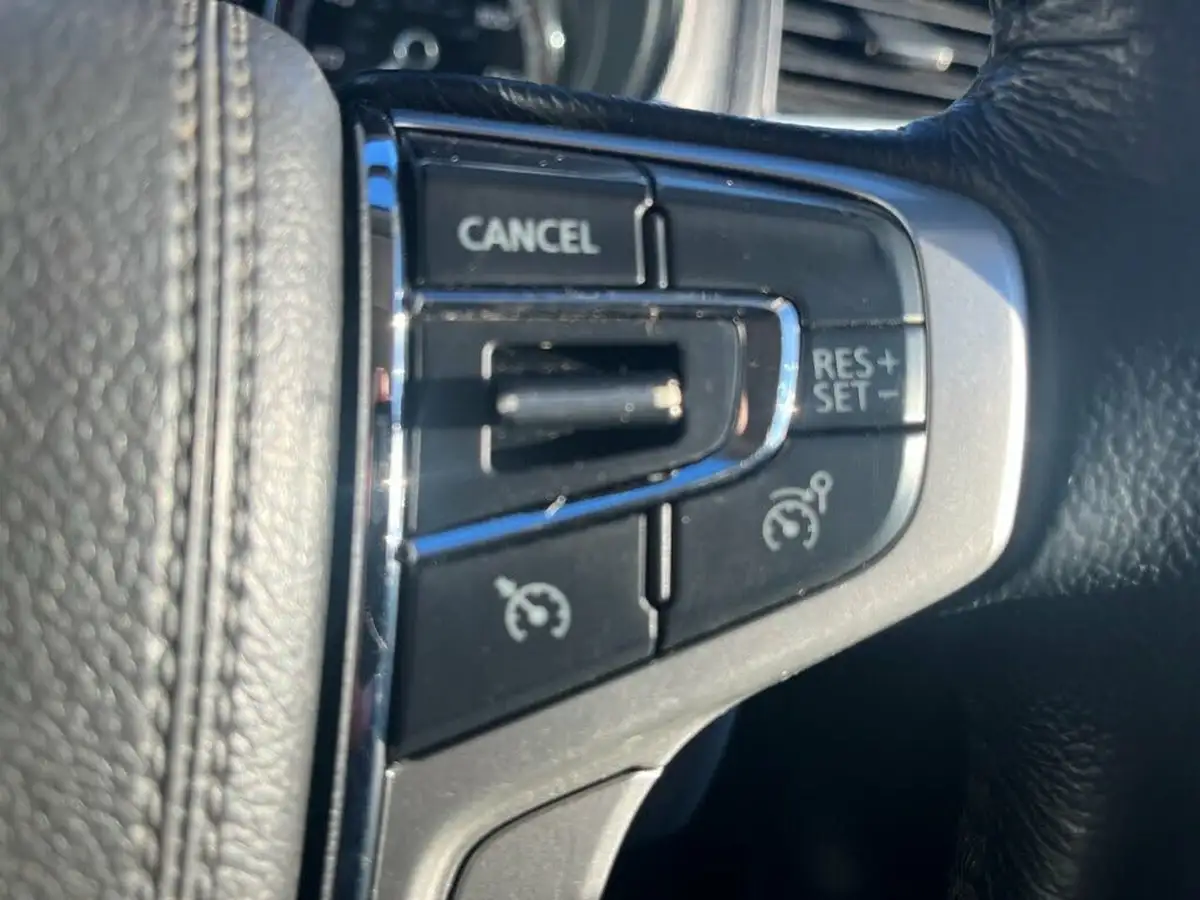2020-mitsubishi-l200-22di-d-barbarian-auto-big-26