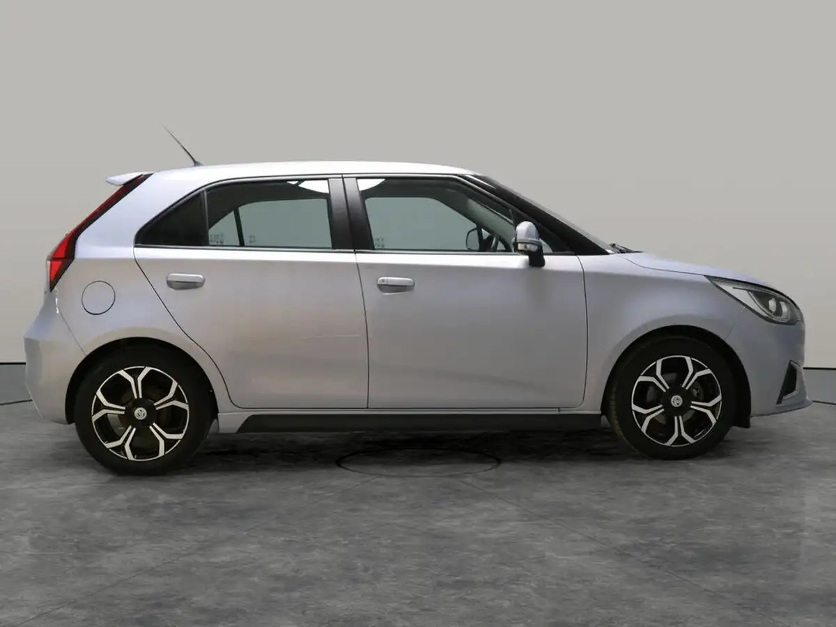 2023-mg-mg3-15-vti-tech-exclusive-nav-big-10