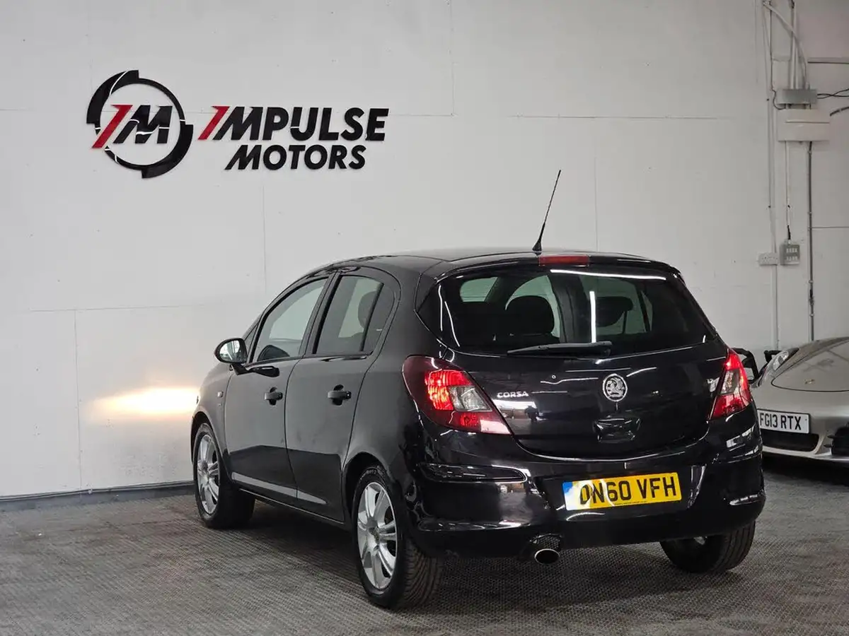 2010-vauxhall-corsa-12-sxi-85ps-ac-5d-big-5