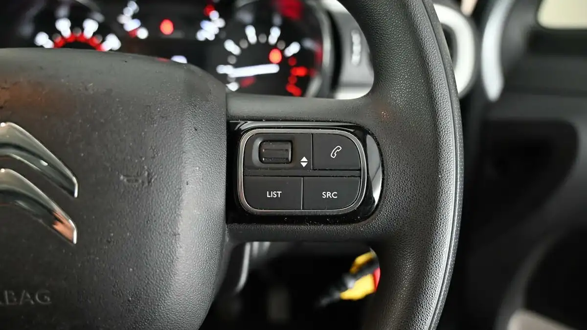 2021-citroen-c3-12-puretech-shine-83ps-big-23