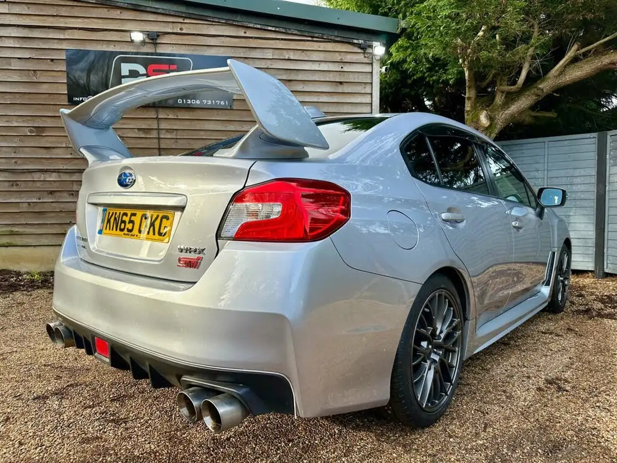2015-subaru-wrx-25-sti-type-uk-big-7