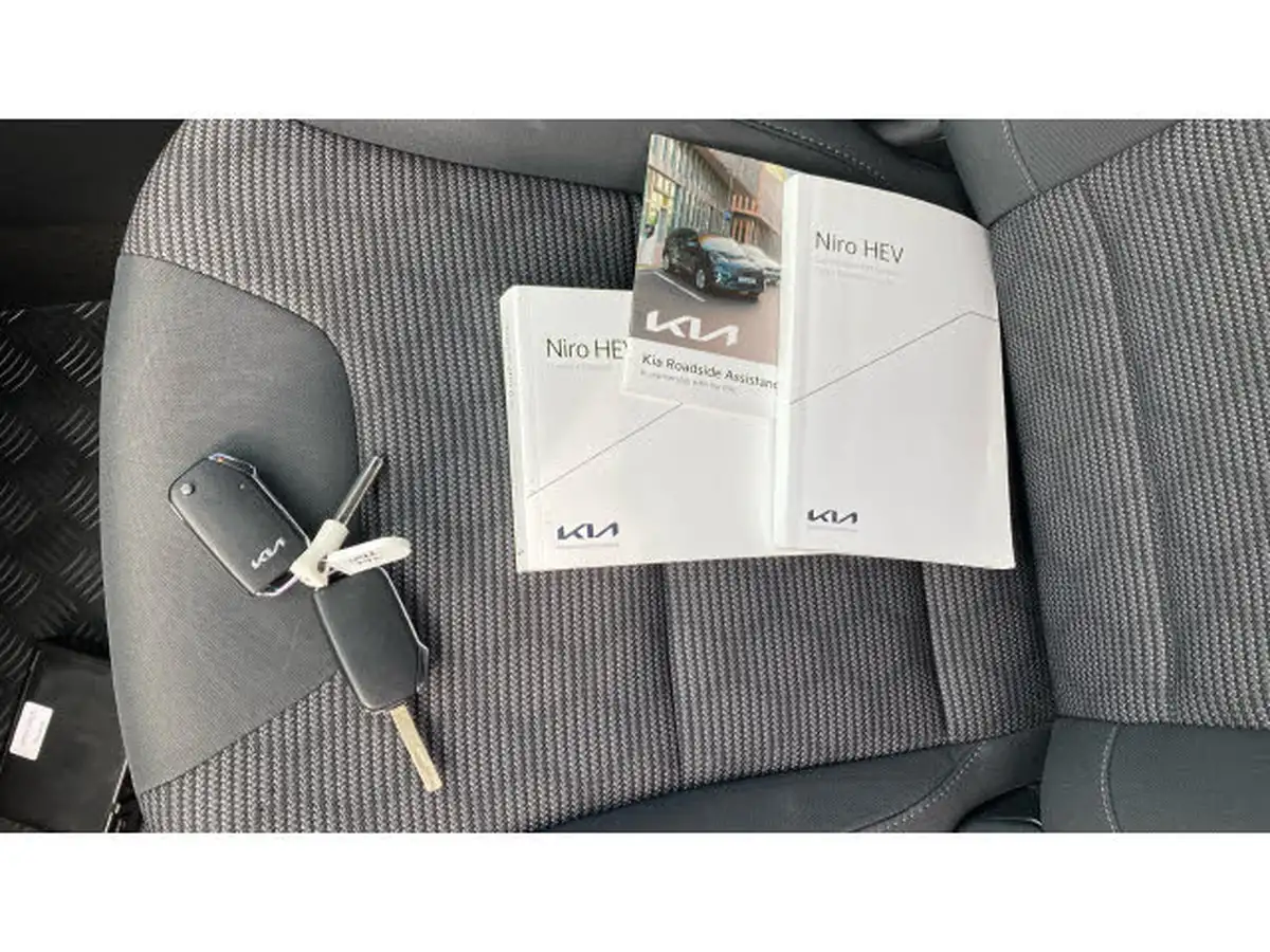 2022-kia-niro-16-gdi-2-139bhp-156kwh-big-18