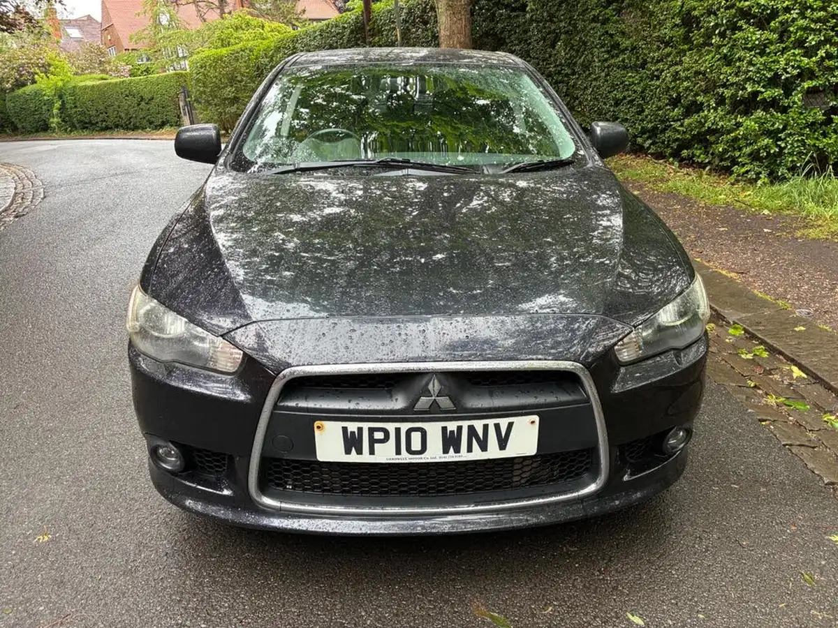 2010-mitsubishi-lancer-20td-gs2-big-3