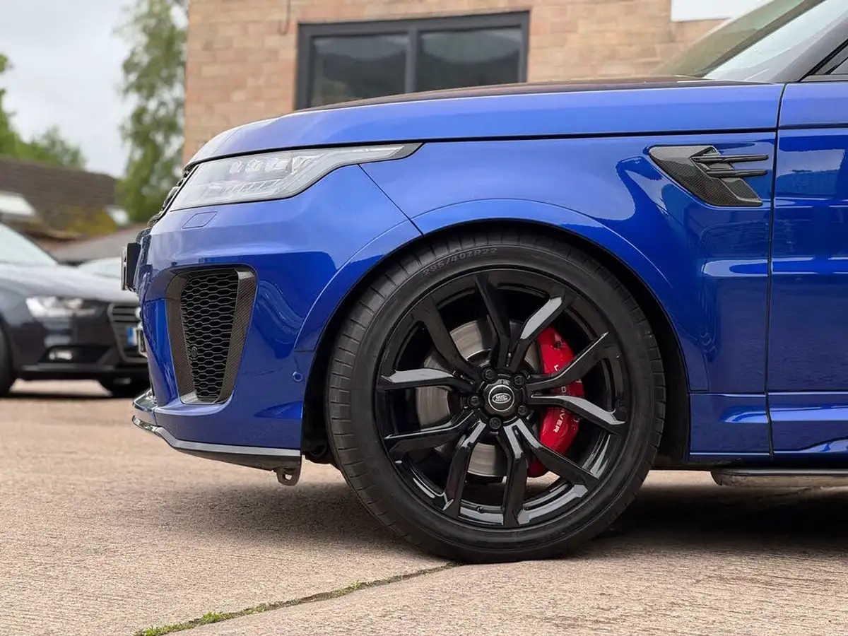 2018-land-rover-range-rover-sport-50-v8-svr-big-10
