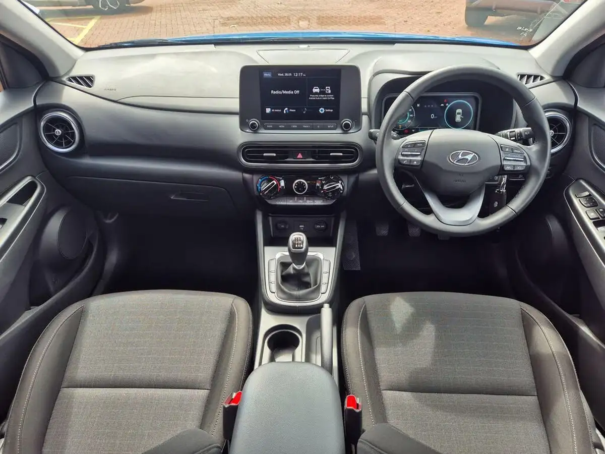 2022-hyundai-kona-10-t-gdi-se-connect-big-12