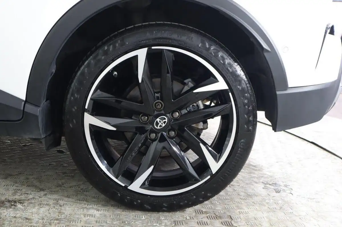 2022-toyota-c-hr-18-vvt-i-gr-sport-big-30