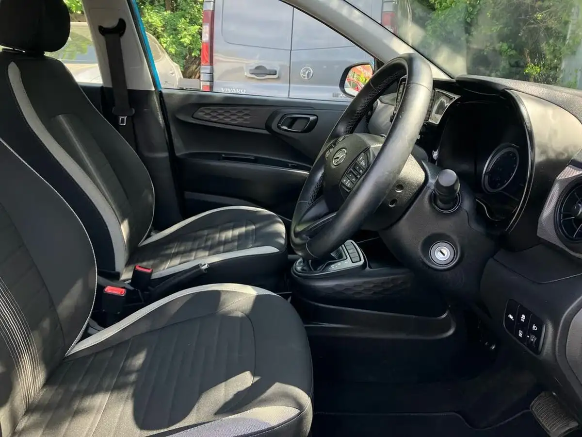 2021-hyundai-i10-12-se-connect-auto-big-42