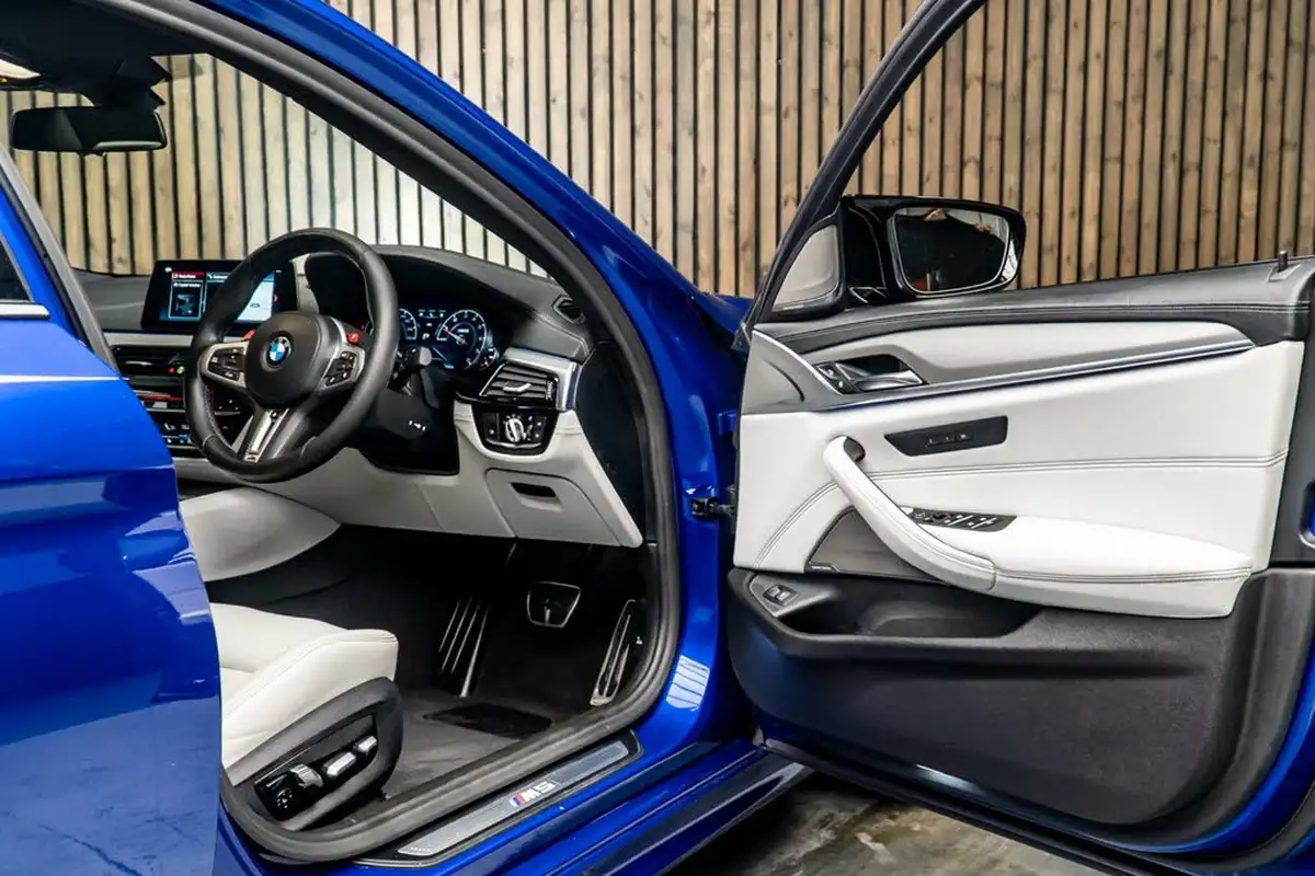 2019-bmw-5-series-44-m5-competition-big-29