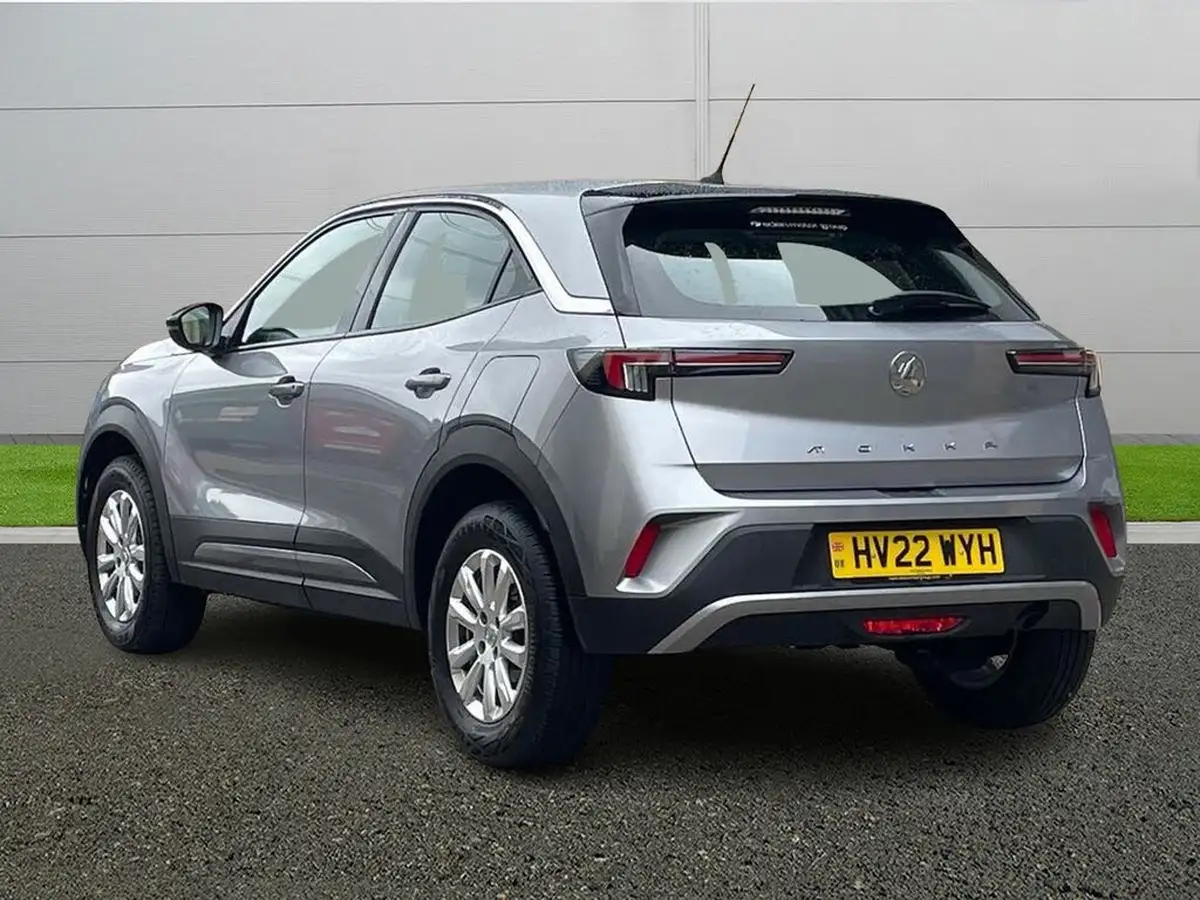 2022-vauxhall-mokka-12-se-edition-big-4