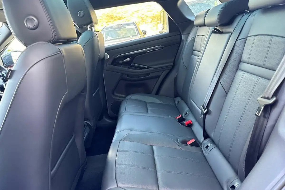 2022-land-rover-range-rover-evoque-20-d200-r-dynamic-hse-big-16