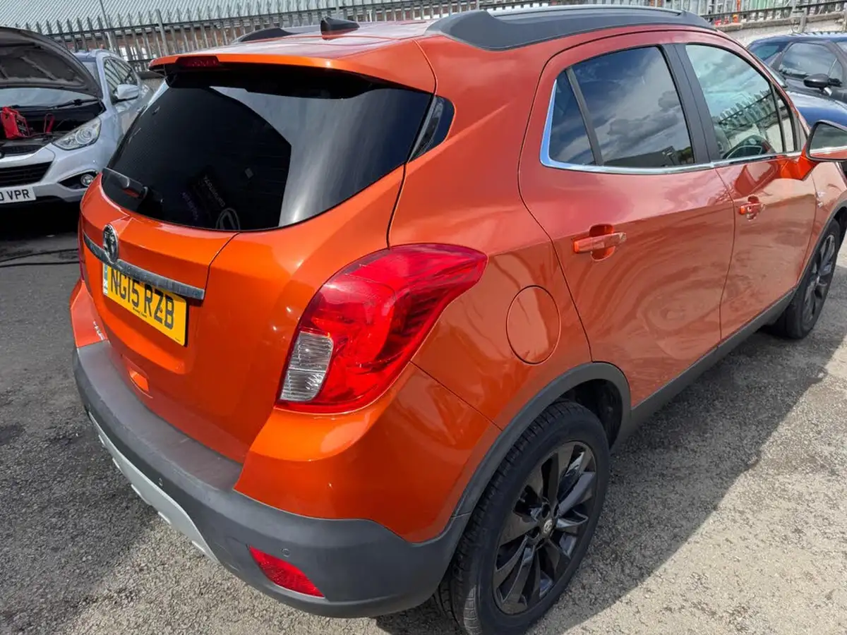 2015-vauxhall-mokka-16-se-big-3