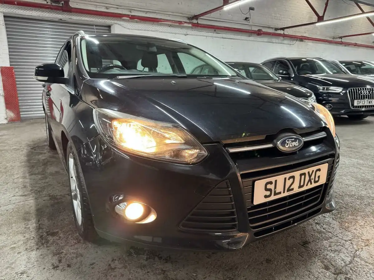 2012-ford-focus-16tdci-zetec-115ps-estate-big-8