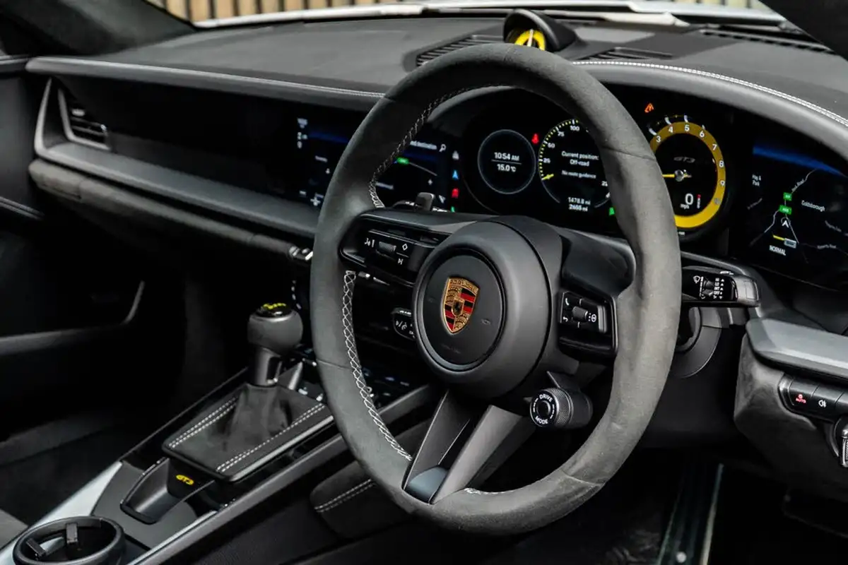 2022-porsche-911-40-gt3-rwd-pdk-big-26