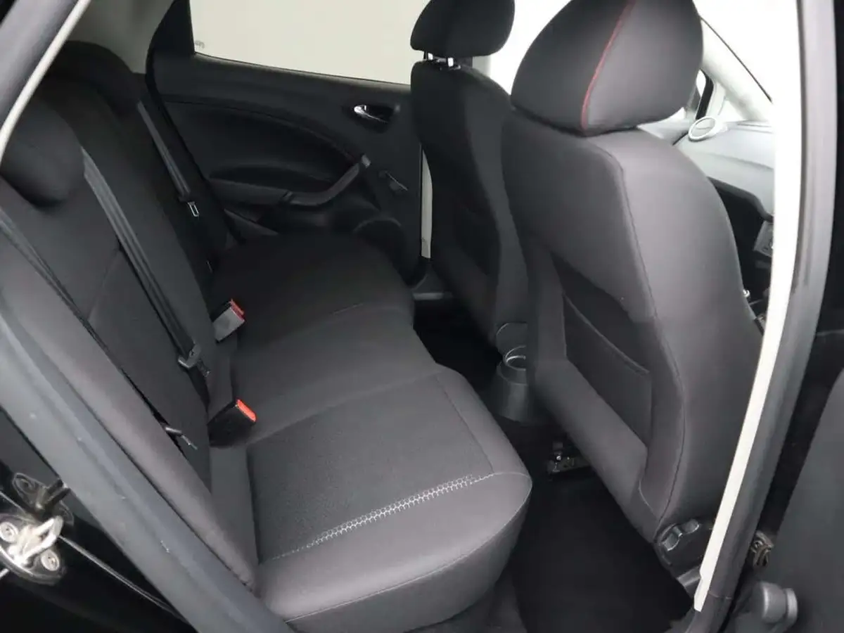 2017-seat-ibiza-14-ecotsi-fr-technology-hatchback-5d-big-39