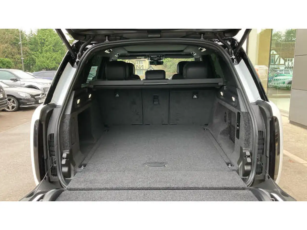 2024-land-rover-range-rover-30-d350-hse-big-9