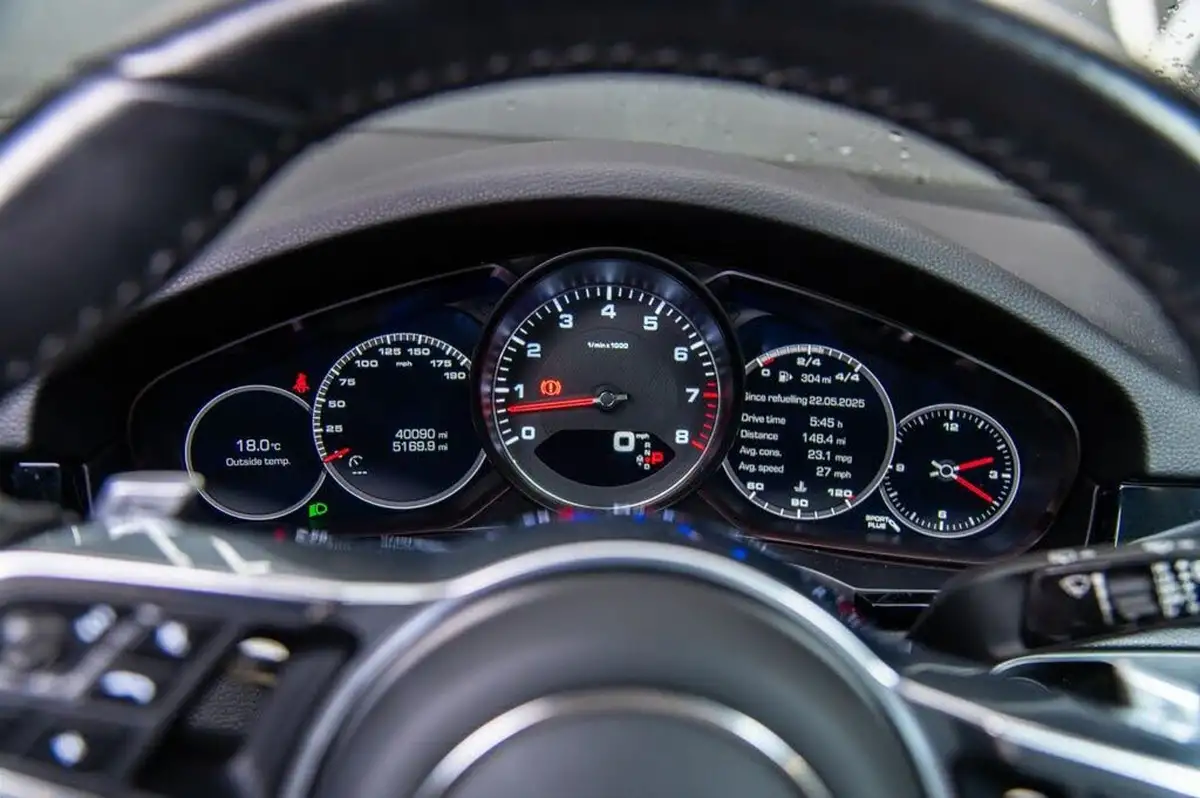 2020-porsche-cayenne-30-v6-s-big-33