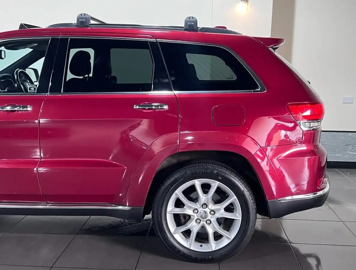 2015-jeep-grand-cherokee-30crd-summit-big-19