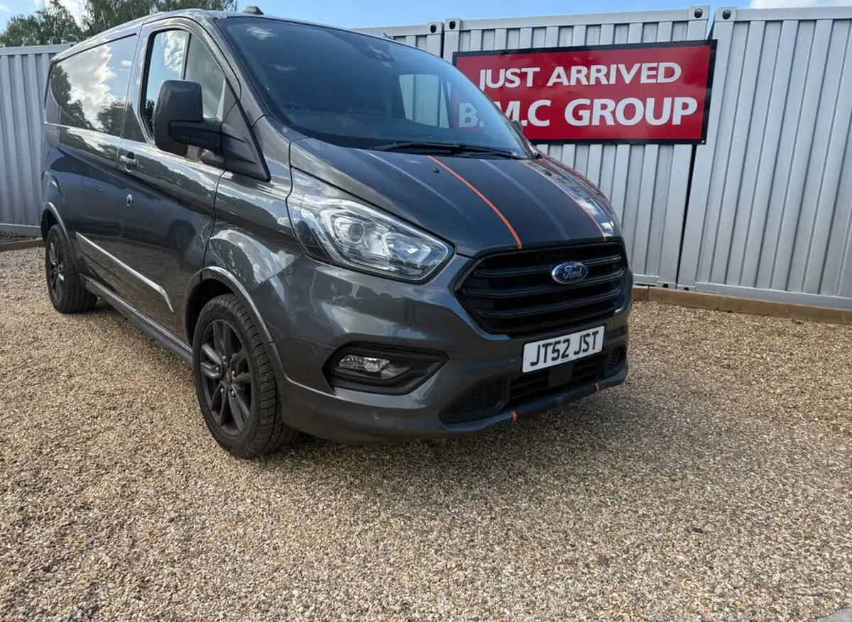 2019-ford-transit-custom-20tdci-290-l1h1-sport-185pseu6dt-panel-van-big-0
