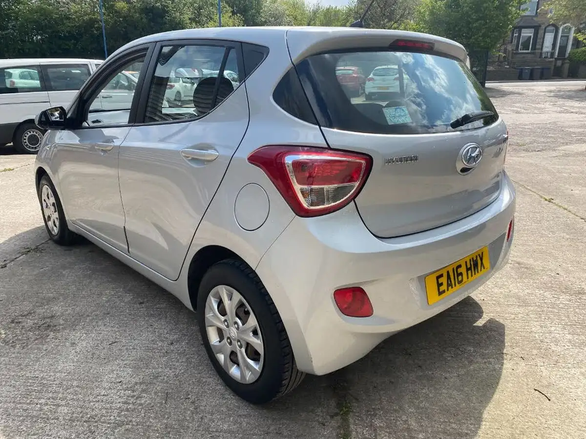 2016-hyundai-i10-12-se-big-4