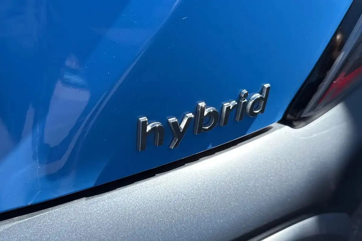 2022-hyundai-kona-16-gdi-premium-big-41