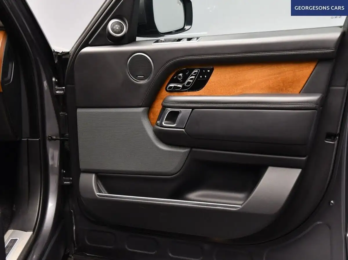 2019-land-rover-range-rover-30-sd-v6-autobiography-big-35