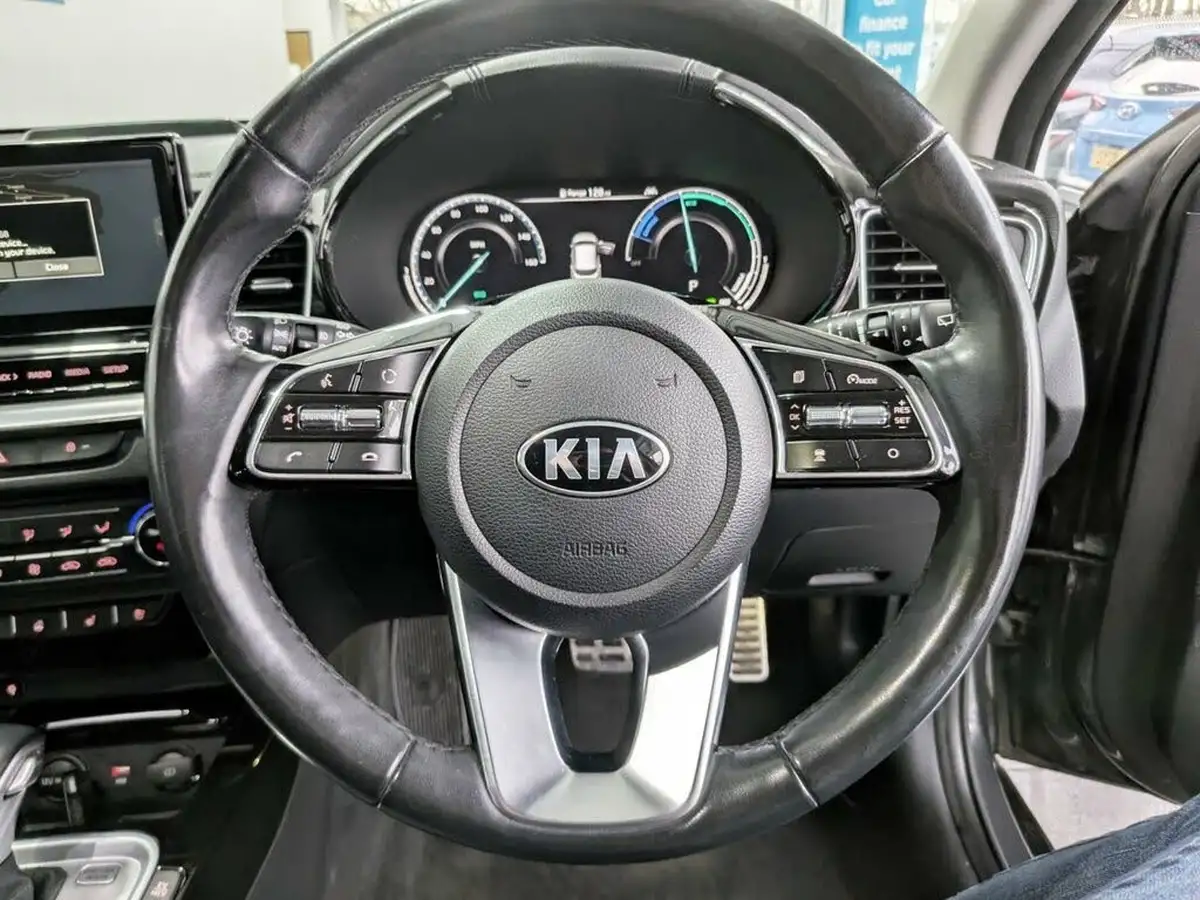 2020-kia-xceed-16-gdi-first-edition-big-24