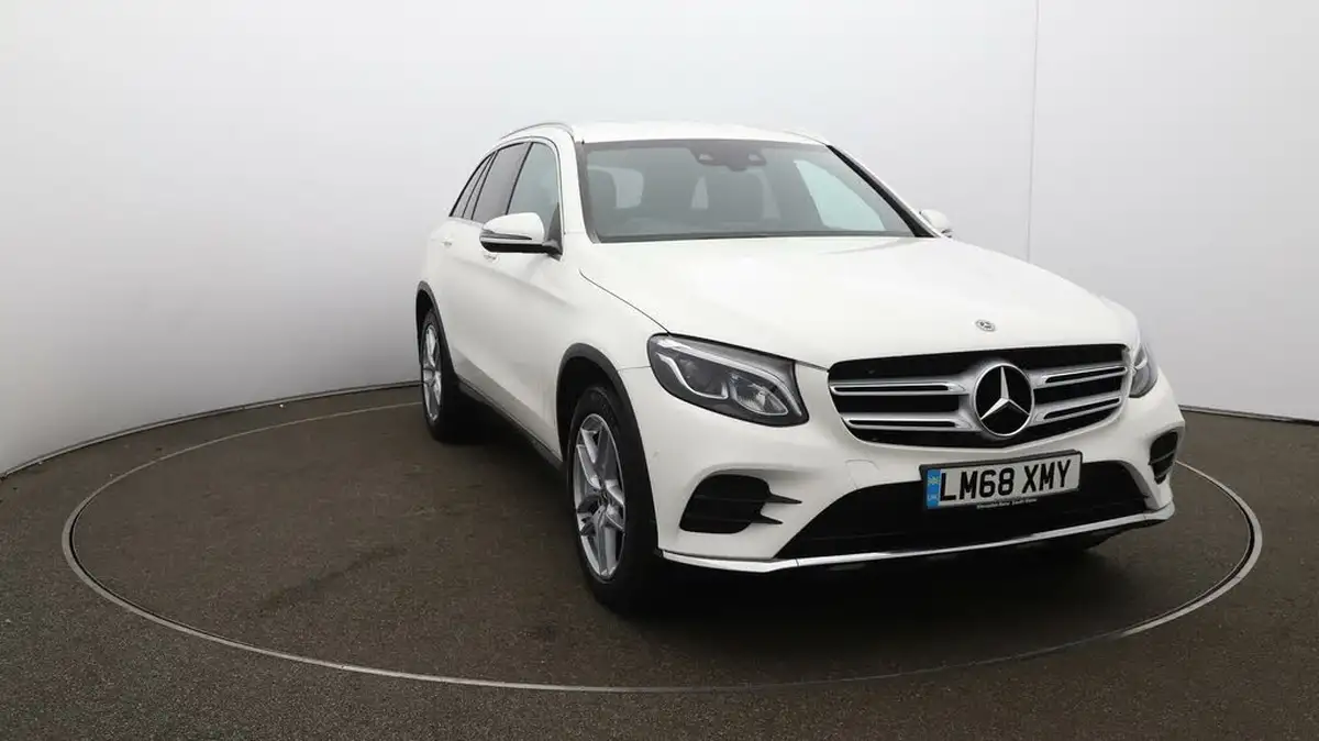 2018-mercedes-benz-glc-class-20-glc250-amg-line-ss-station-wagon-5d-big-40