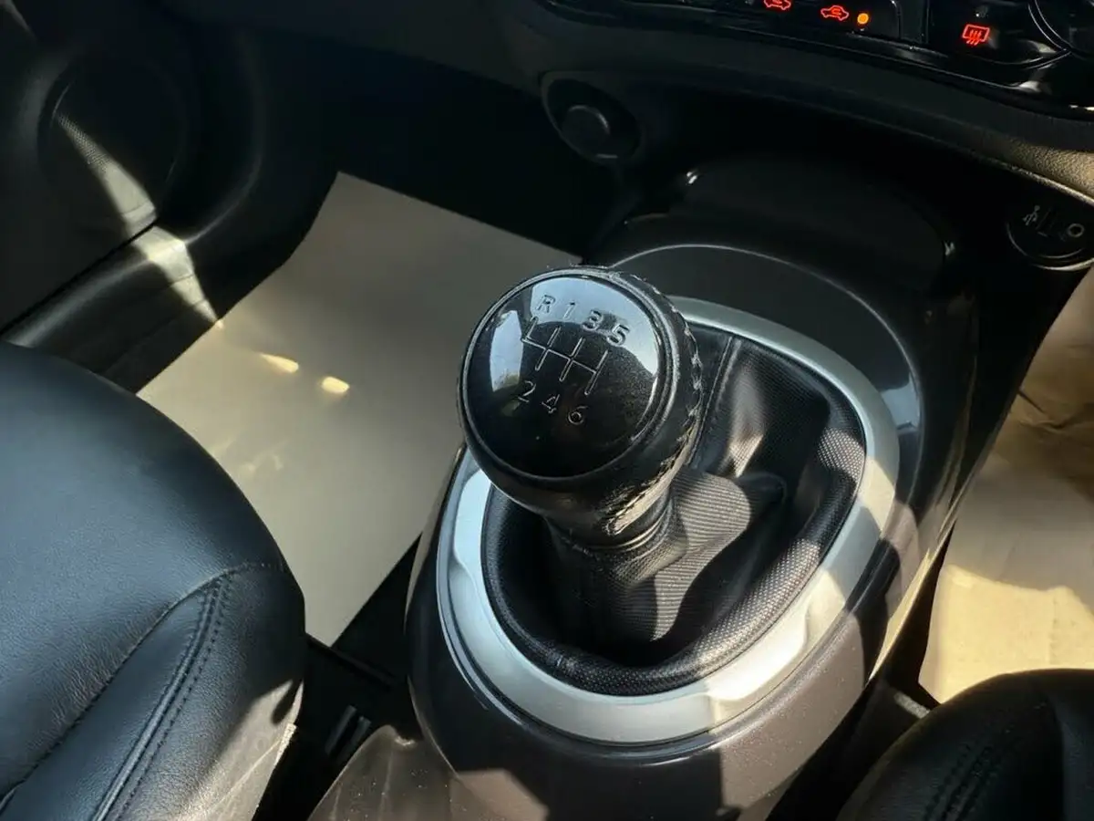 2016-nissan-juke-12-tekna-ss-big-19