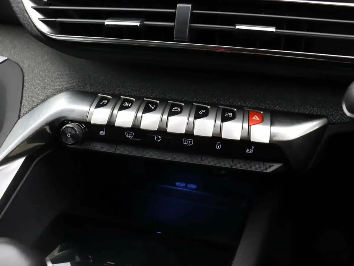2020-peugeot-3008-suv-12-puretech-gt-line-premium-big-29