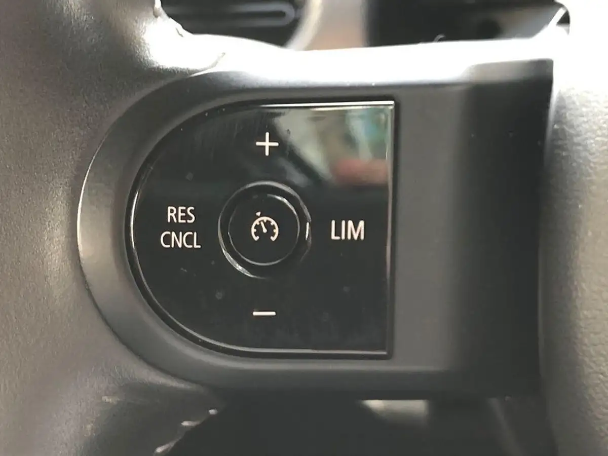 2021-mini-cooper-15-cooper-exclusive-hatchback-5d-auto-big-14